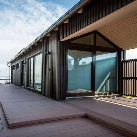 Reelinki Seafront Villas, Amando&villa Aava Villa