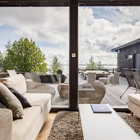 Villa Reelinki Seafront Villas, Amando&villa Aava *